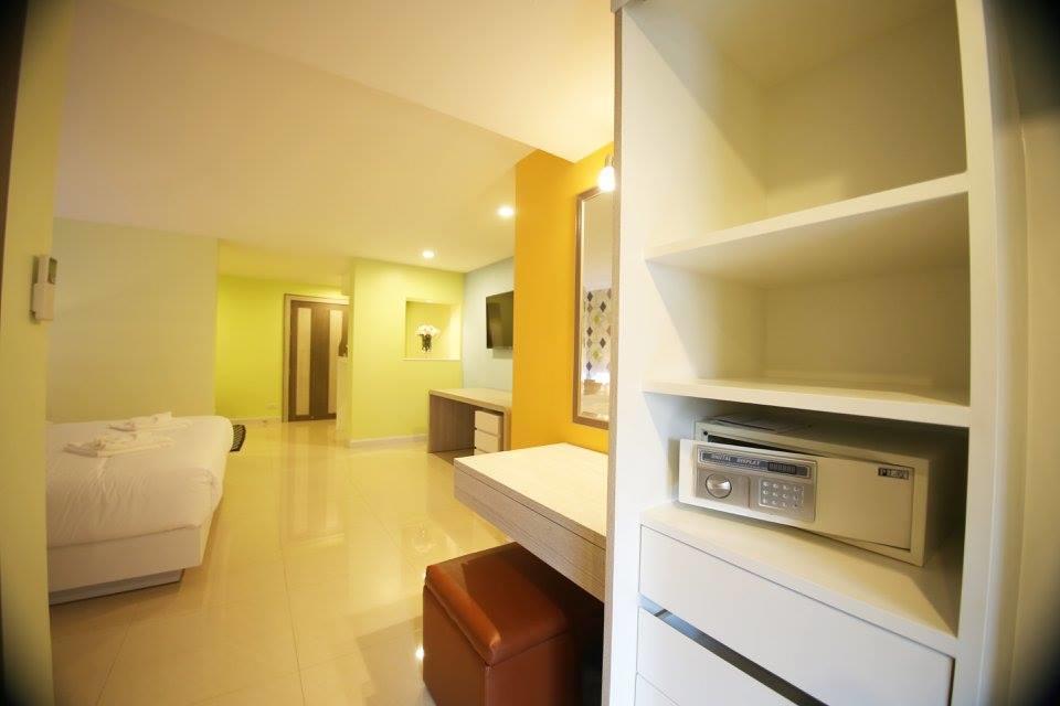 Trebel Pattaya Hotel Buitenkant foto