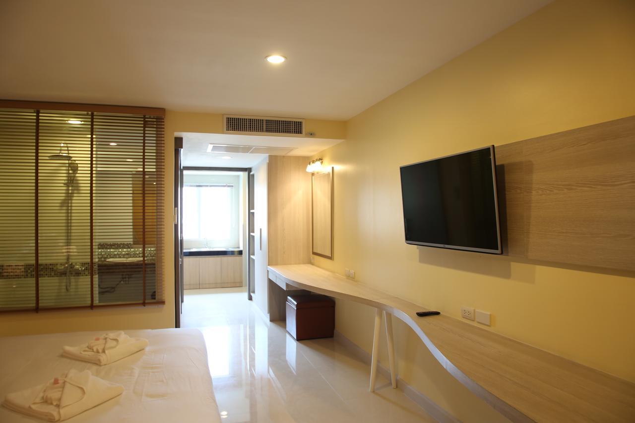 Trebel Pattaya Hotel Buitenkant foto
